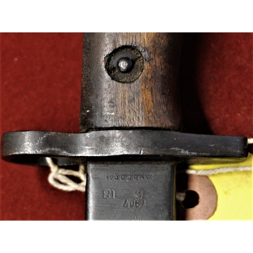62 - British Pattern 1907 bayonet, made by Sanderson and dated 5/18, and stamped again '23. In good condi... 