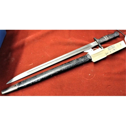 63 - Remington made Pattern 1913 bayonet, with stamps on the ricasso 10/16 (Remington) and on the other s... 
