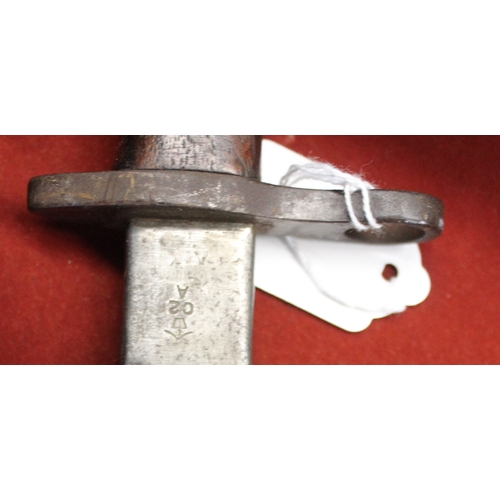 64 - Remington made Pattern 1913 bayonet, with stamps on the ricasso 12/16 (Remington) and on the other s... 
