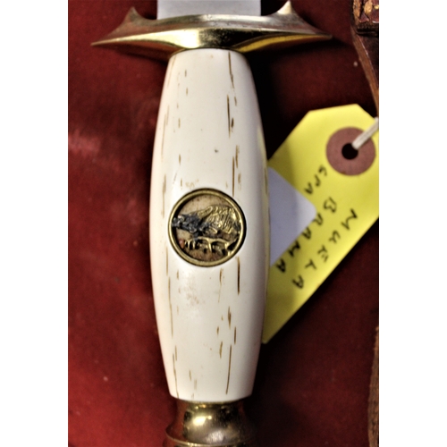 79 - Muela Brama Hunting knife, special edition double edged knife with leather sheath, etched Muela on o... 