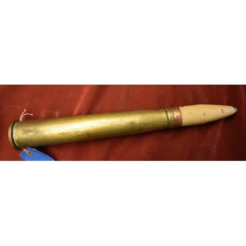 82 - British 1946 Bofors 40 mm Automatic Gun L/70 round, an excellent inert example with has been repaint... 