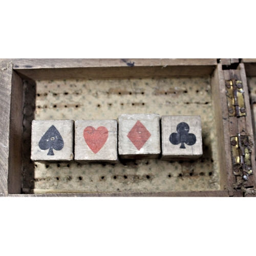 123 - Vintage - Cribbage Boards (2) boards (1) vintage containing (4) dice (poor condition), (1) straight ... 