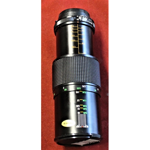 363 - Camera Vivitar Len-No.28710342 auto telephoto macro 62mm-90mm 1:2.8 with lens cover very good condit... 