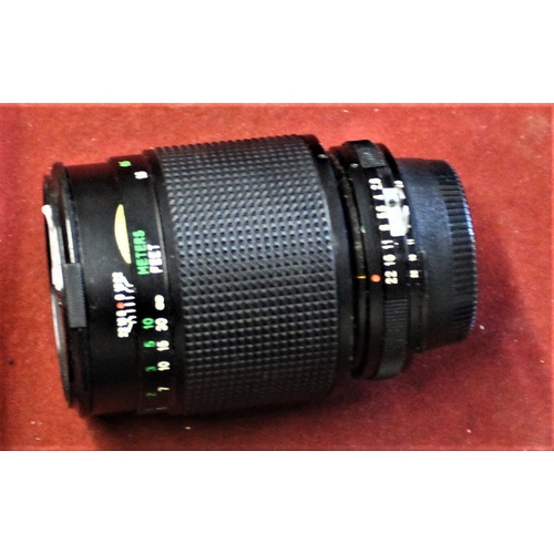 363 - Camera Vivitar Len-No.28710342 auto telephoto macro 62mm-90mm 1:2.8 with lens cover very good condit... 