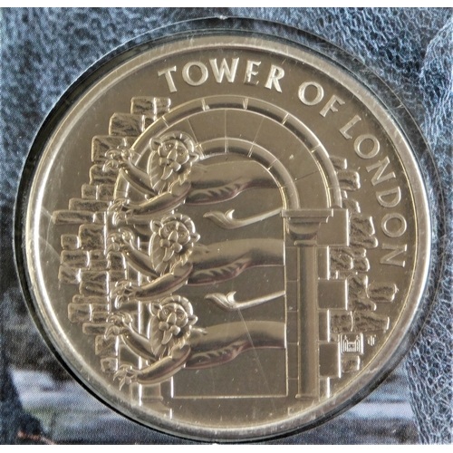 110 - Great Britain 2019 £5 Historic Royal Palaces, Tower of London pack, Bunc, The Royal Menagerie