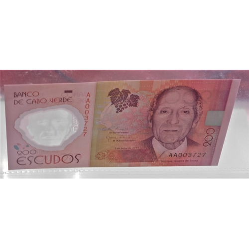 692 - Cape Verde 1977-1989-Small range of (4 notes) VF to AUNC includes 1000 exodus (P656)