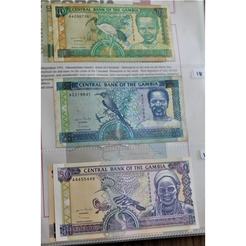 722 - Gambia 1971-2006-range nine notes VG to AUNC