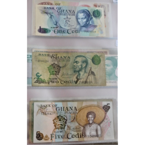 725 - Ghana 1958-2010-A collection of (28) different notes VF to AUNC (28)