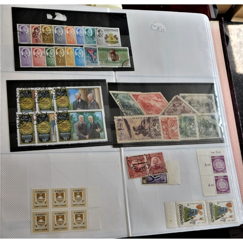 21 - Commonwealth & Foreign - A large display album with 450 to 500 carded on single M/S good range of th... 