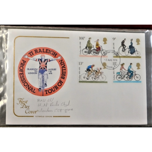 28 - Great Britain 1980-1898-FDCs  A Albums 170 approx. (2 of the albums are Royal Mint FDC albums)