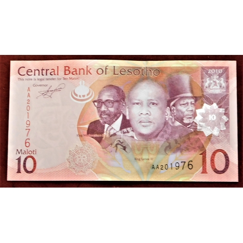 765 - Lesotho-Small group of (4 notes) 1989-2000 in a P9,P10,P15a-AUNC