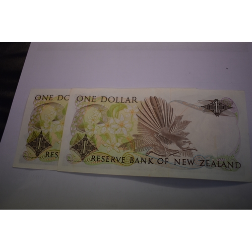 800 - New Zealand 1975-2000-Range of (10 notes) VF to AUNC, includes P137b,P177,P190