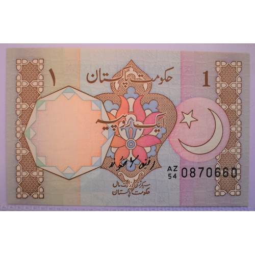 806 - Pakistan 1961-2006-(P1-P56) and R6-a collection of (23 notes) VF to AUNC