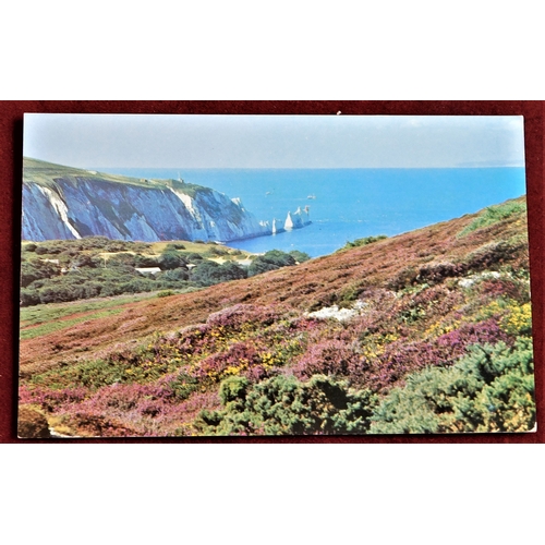 345 - Isle of Wight-coloured (10 approx.) good condition