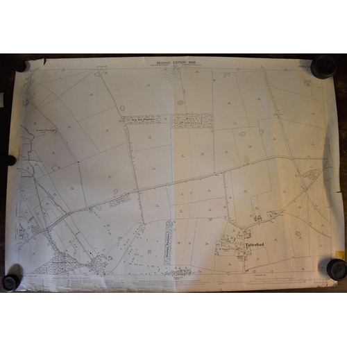 288 - Posters - Map of the Town of Swaffham and surrounding areas. Vintage measurements 61cm x 61cm, Hunst... 