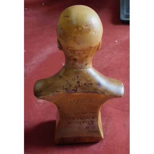 174 - Cricket bust - 1925 Bust of Cricketer Hobbs, Middlesex Cricket Club. Very good condition
