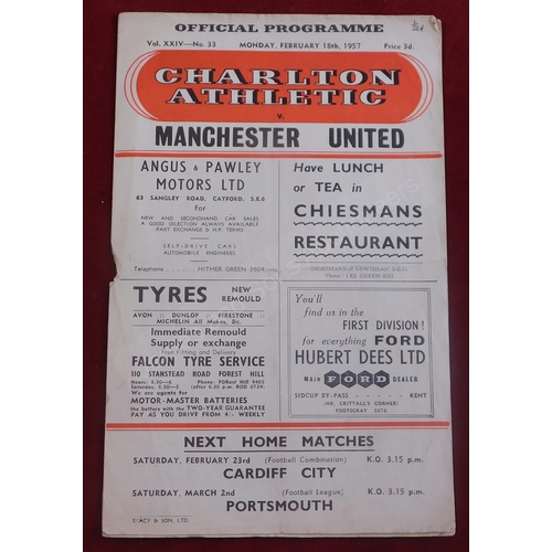 206 - Charlton Athletic v Manchester United February 18th 1957 programme. Scorers neatly inserted. Some we... 