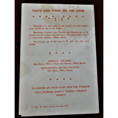 24 - Pirate programme (4 page) printed by Ross of London for the 1st Division match between Arsenal and M... 