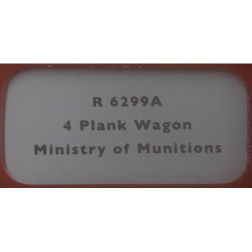 1053 - Hornby R6299A 4 Plank Wagon Ministry of Munitions. Mint in box.