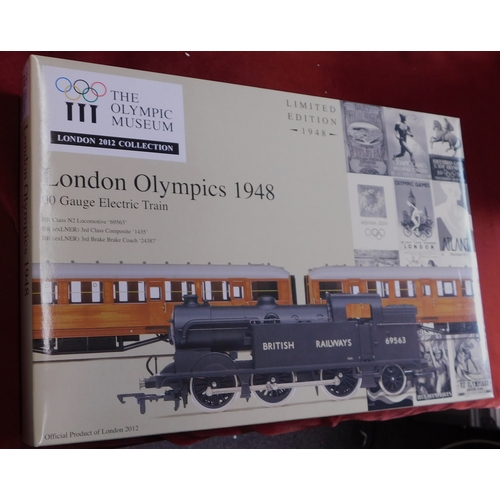 606 - London Olympics 1948 00 Gauge Electric Train Limited Edition. Mint in box.