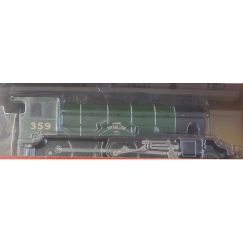 609 - Hornby R859 LNER 4-4-0 Loco 'The Fitzwilliam'. Mint in box