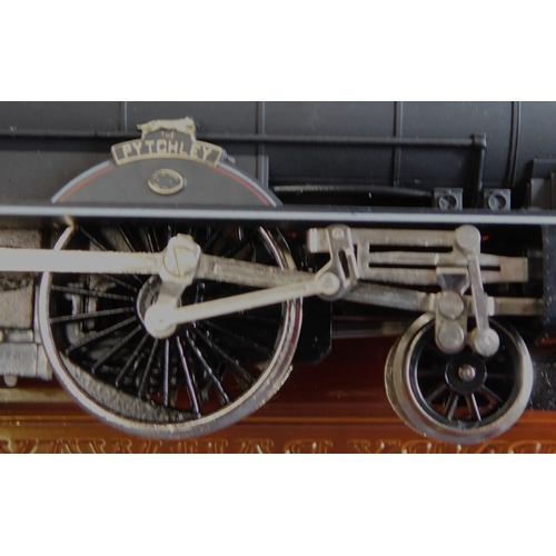 611 - Hornby R860 BR 4-4-0 Loco 'The Pytchley'. Near mint in box.