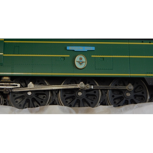 616 - Hornby R2279M The Thanet Belle Train Pack. Mint and sealed.