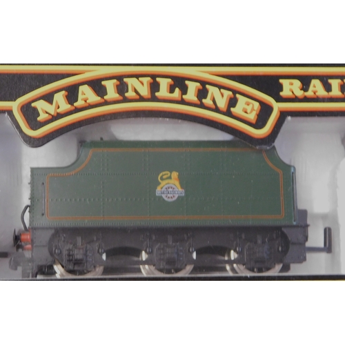 650 - Mainline  Railways Parallel Boiler Scot BR Green 'Prince of Wales Volunteers' Cat, No.37093. Mint in... 