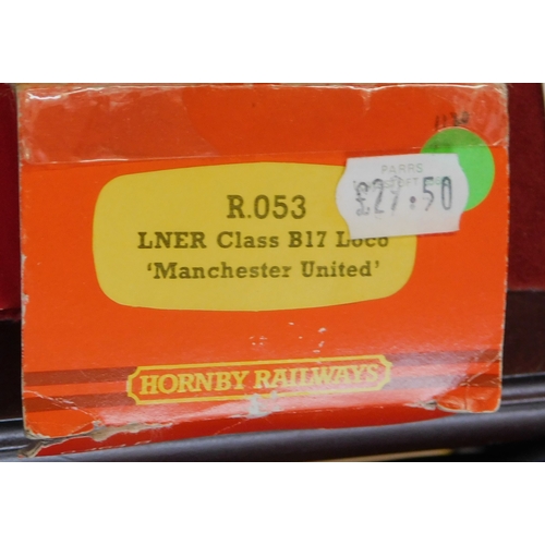 651 - Hornby R053 LNER Class B17 Loco 'Manchester United'. Mint in box.