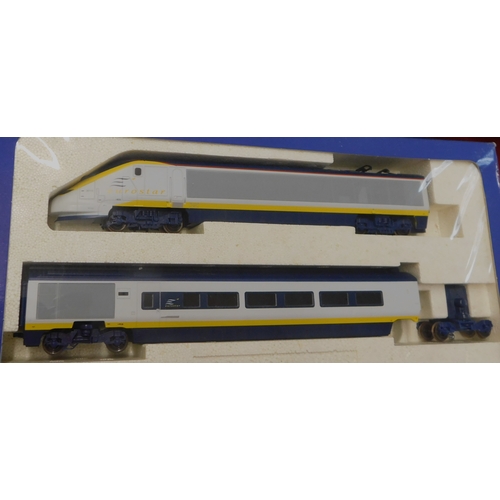 657 - Horby R665 Eurostar Contents: Class 373 Powered Locomotive, Class 373 Unpowered Locomotive, 2 Passen... 