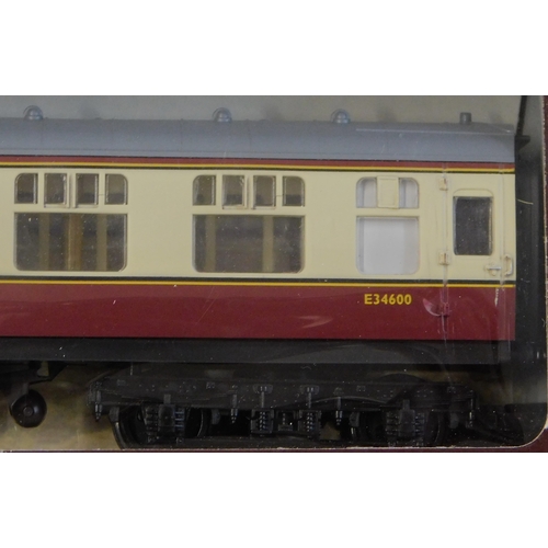 660 - Hornby R450 BR Mk1 Brake Coach. Mint in box.
