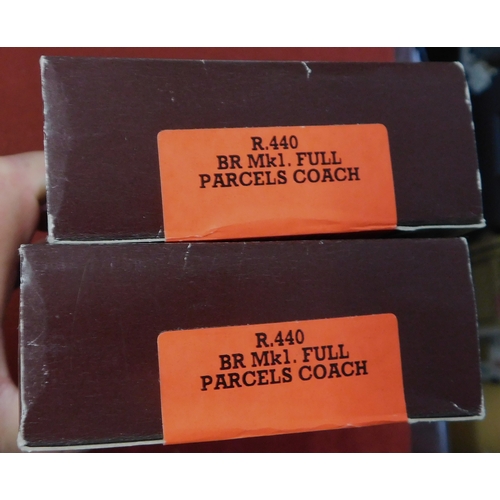 661 - Hornby R440 BR Mk1 Full Parcels Coach. Mint in box.