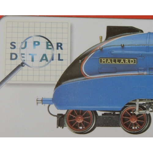 684 - Hornby R2059 LNER 4-6-2 Class A4 Locomotive 