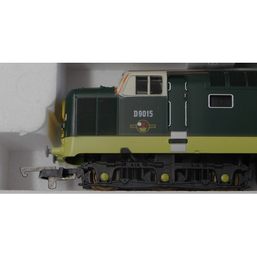 690 - Lima L204656 Locomotive Diesel Class 55D9015 Tulyar. Mint in box.