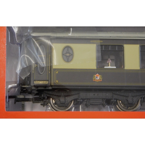 702 - Hornby R4661 All Steel K Type Pullman 3rd Class Parlour Car 'No. 73'. Mint in box.