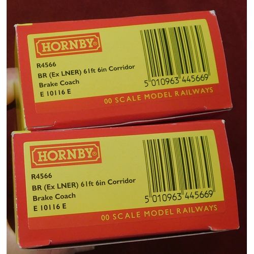 708 - Hornby R4566 BR (Ex LNER) 61ft 6in Corridor Brake Coach E 10116 E (2). Mint in box.