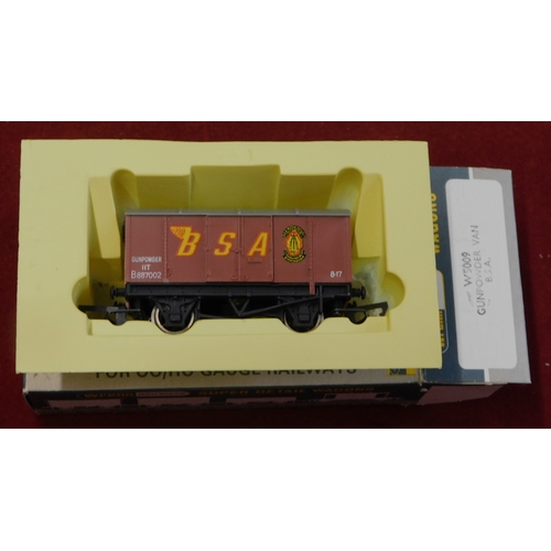 Lot 780       
