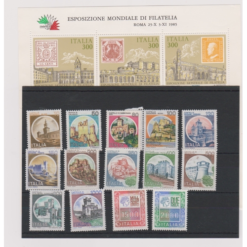 407 - Italy 1979 - 86 - U/m group SG1578-79, 1980 Castles /of (12) stamps, Italia 85' SG1898-1906, sheet l... 