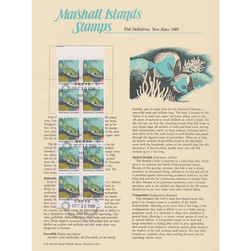 476 - Marshall Islands 1988-89 -  Fish definitive booklet panes cancelled 1st day of issue, 10xSG150 15c s... 