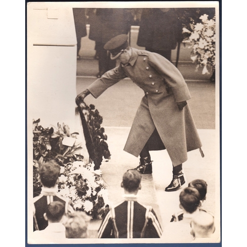 67 - Press photo of the Prince of Wales representing the King 1929, placing His Majesty's Wreath on the C... 