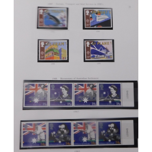 507 - Great Britain 1978-1991 2x Stanley Gibbons albums with u/m and m/m Commemoratives