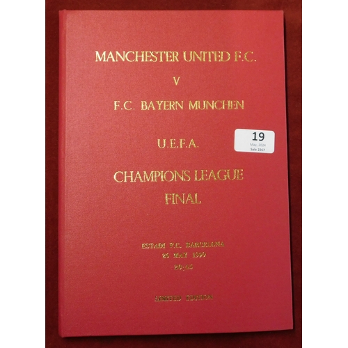 19 - Bound programme for the Manchester United v Bayern Munich Champions League Final in Barcelona 26th M... 