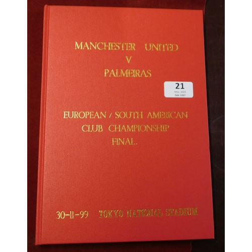 21 - Bound programme for the Manchester United v Palmeiras World Club Championship Final in Tokyo 30th No... 