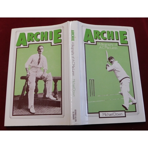 235 - Books (6) includes The MCC Cricket Coaching Book. A Spell at the Top by Peter Smith, Ken Farnes' Dia... 