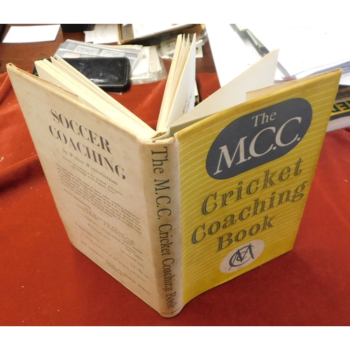 235 - Books (6) includes The MCC Cricket Coaching Book. A Spell at the Top by Peter Smith, Ken Farnes' Dia... 