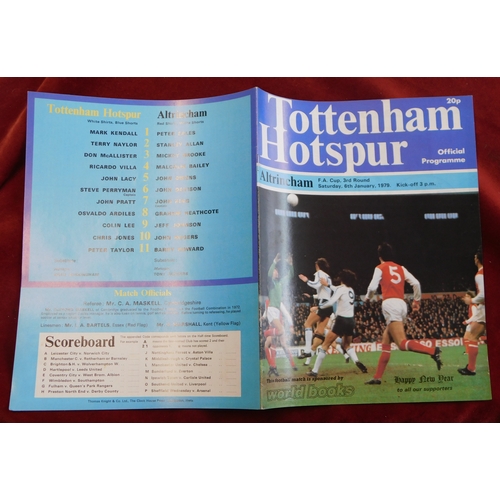 286 - A complete collection of 28 Tottenham home programmes from the 1978/79 season to include  all League... 