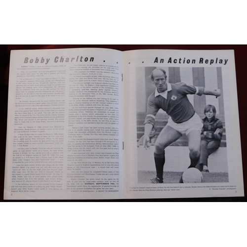 6 - A collection of 18 Manchester United fan magazines from the 1970s. There are 4 Fan Club Magazines Ja... 