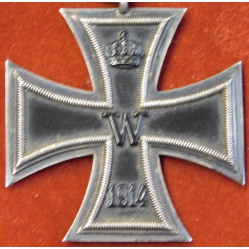 506 - German WWI Iron Cross 2nd class (Eisernes Kreuz 2. Klasse, or EKII), with maker 'O' on the suspensio... 