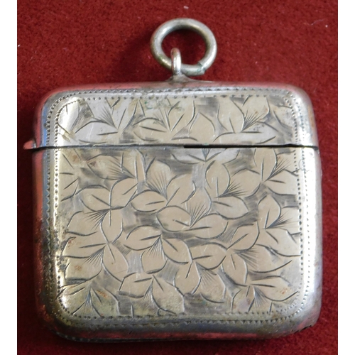 642 - Victorian Silver Plated Vesta case, with a lovely floral design etched into the body.