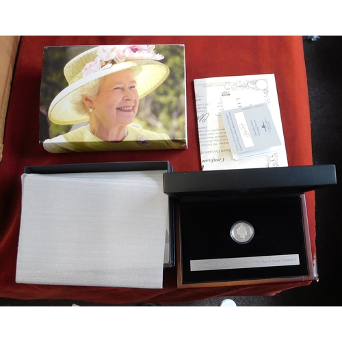 647 - Great Britain 2022 Proof Platinum Jubilee Platinum Sovereign, Gibraltar, case of issue and certifica... 